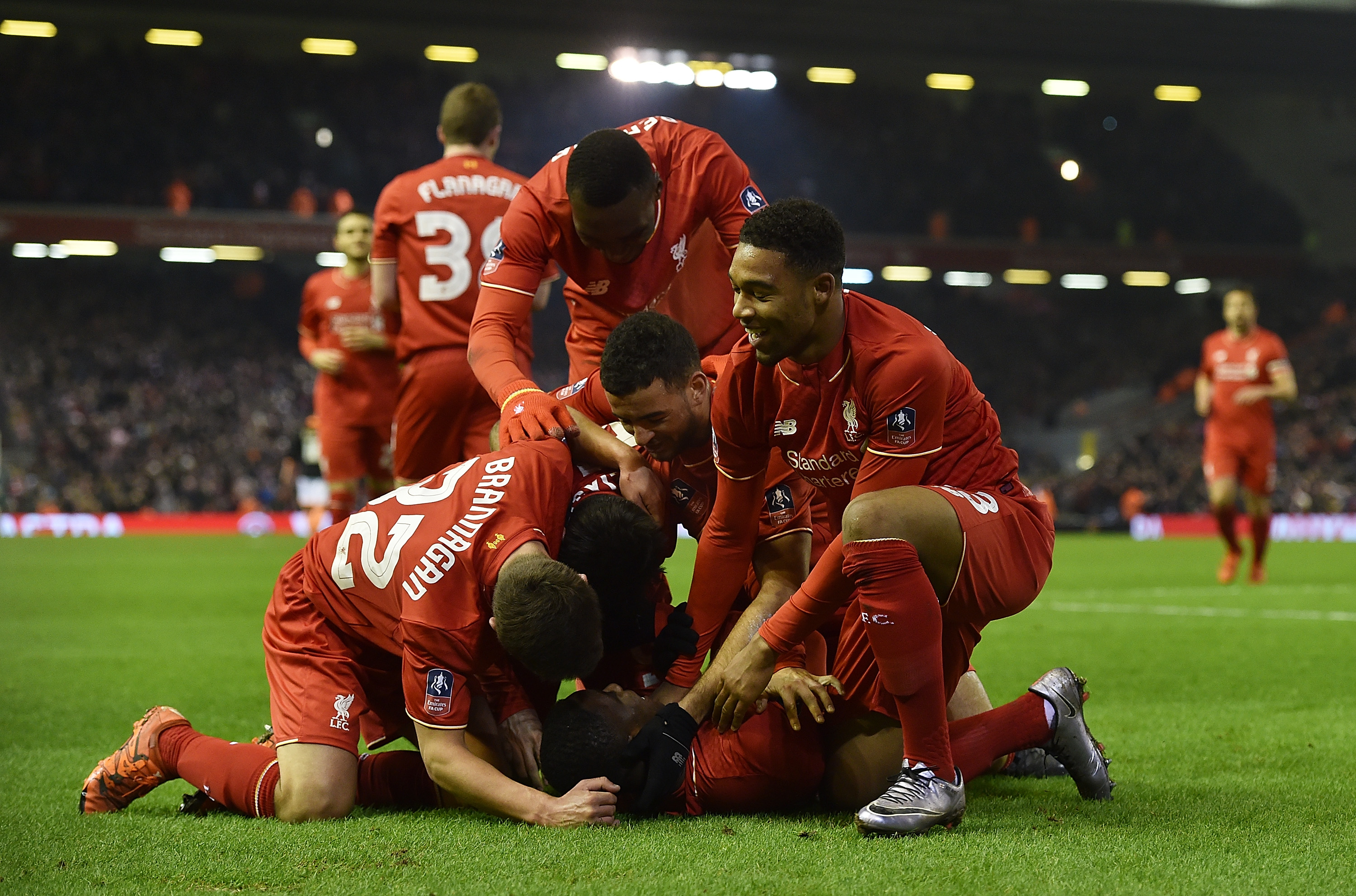 记者：于汉超打进逆转之球 更为申花增添悲壮色彩