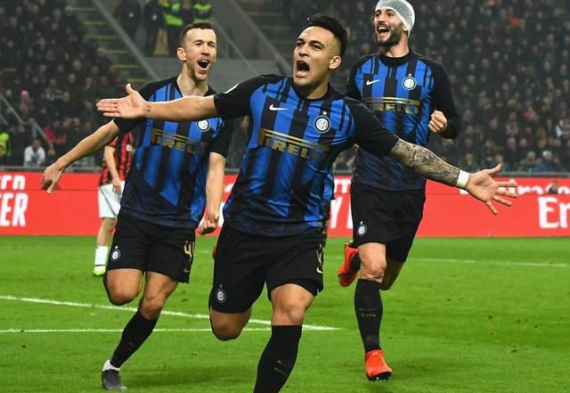 西甲最新积分战报 巴萨多皇马7分夺半程冠军 黄潜超马竞升至第3