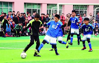 篮球湖人球员训练后心理状态稳定