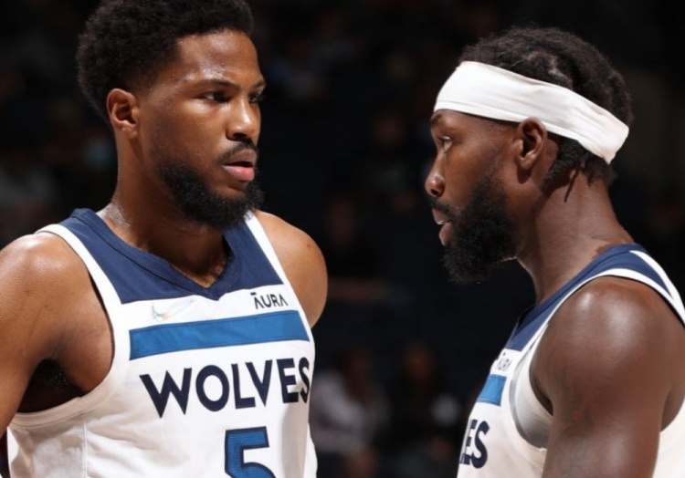 35-40岁同阶段，詹姆斯独一档，41岁同阶段更是天下无敌