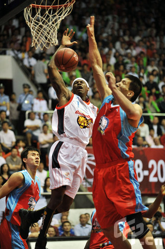 2020 转会震撼：林多（Francisco Lindor）被克利夫兰交易至纽约大都会