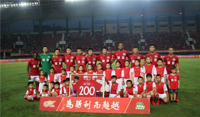 牛啊！中国姑娘创历史引关注，曾为中国斩获首金，世界杯再迎突破