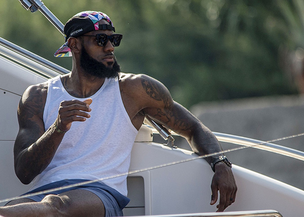 RMC：英超豪门和皇马巴萨都在关注马赛中锋罗比尼奥-瓦斯