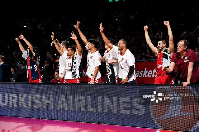 大厂离职后一个人做独游七年，45岁他终于找到自己的“桃花源”